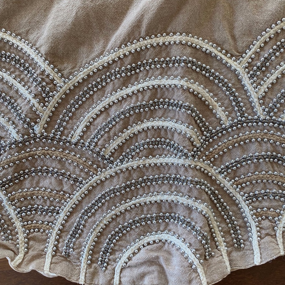 54" Round Christmas Tree Skirt With Embellishments...